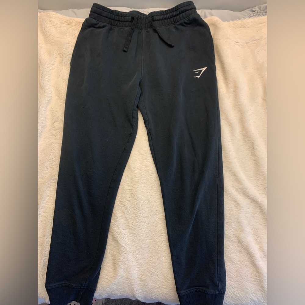 Black gymshark joggers
